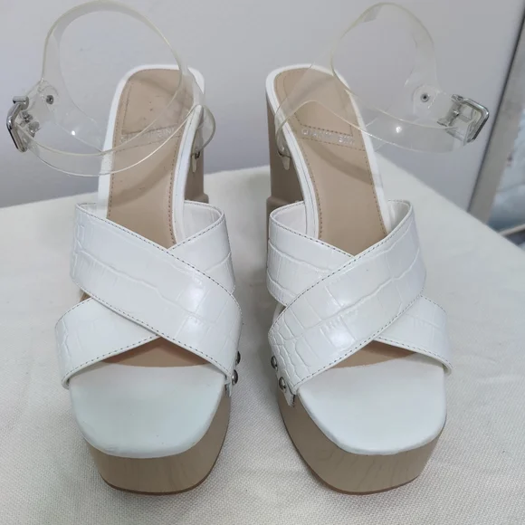 Gianni Bini white wedges Size 9 - Picture 3 of 16